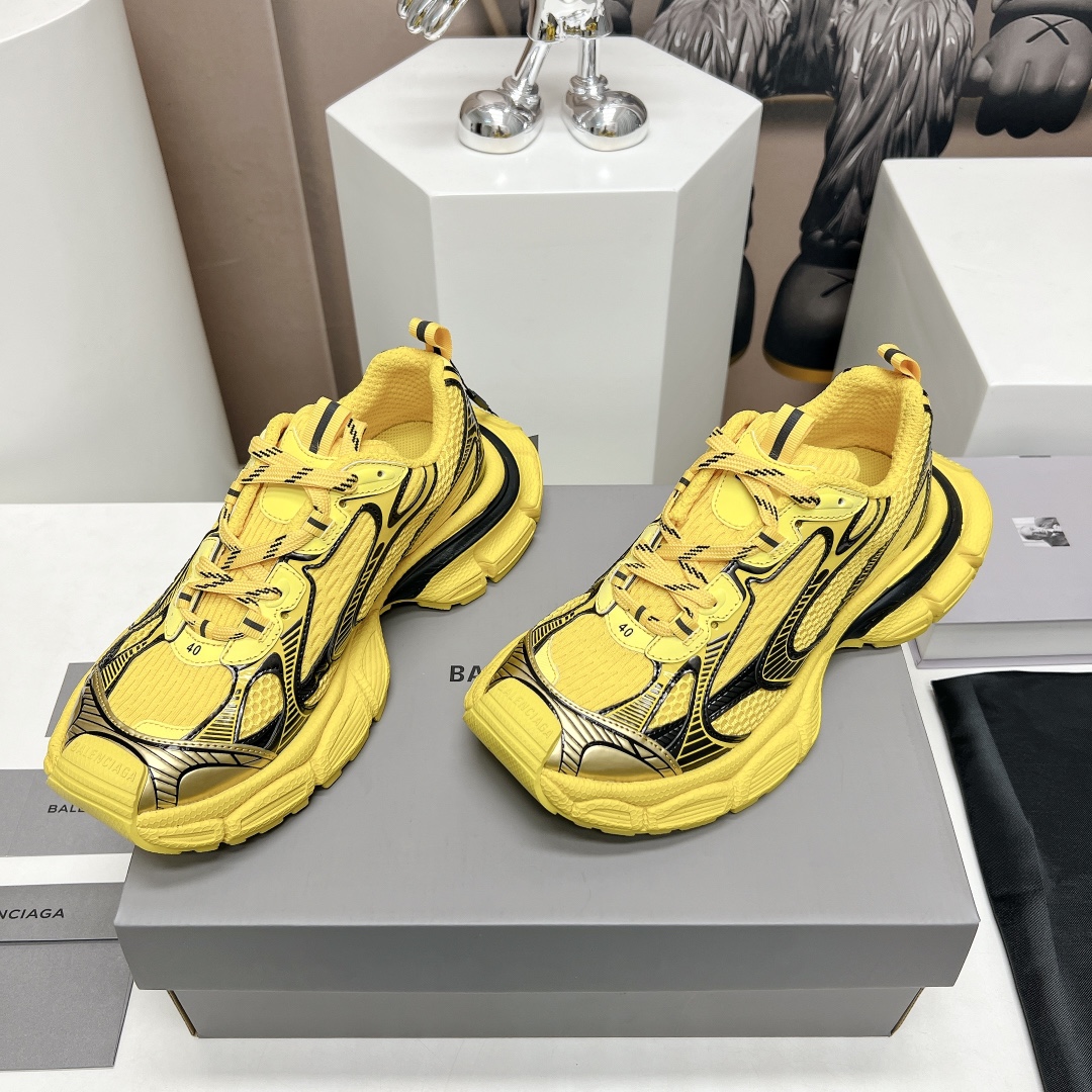 BALENCIAGA 3XL Sneakers