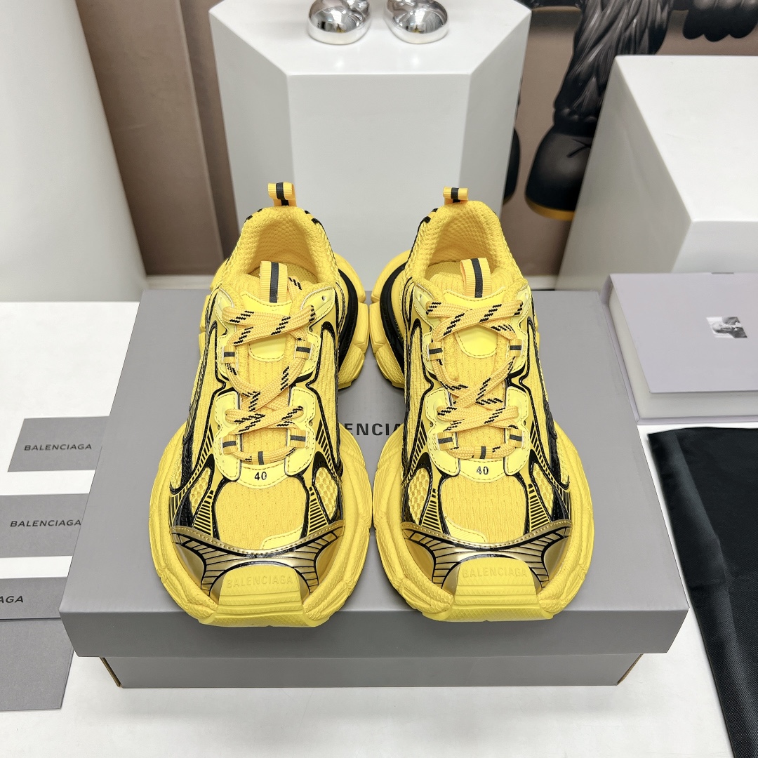 BALENCIAGA 3XL Sneakers