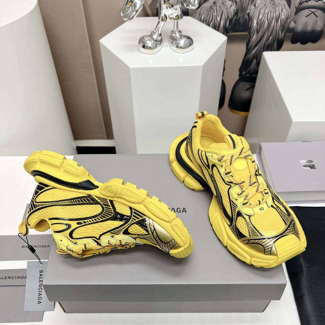 BALENCIAGA 3XL Sneakers