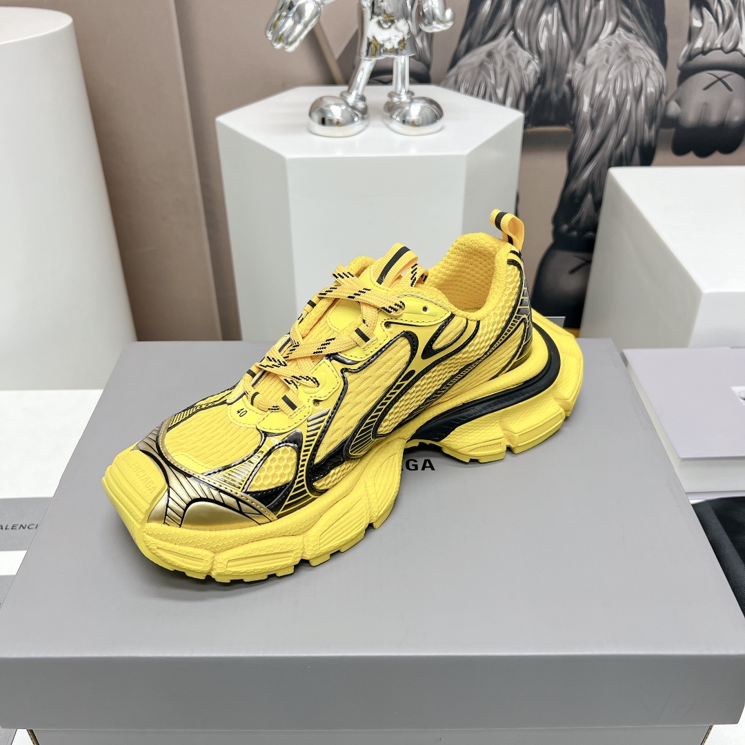 BALENCIAGA 3XL Sneakers