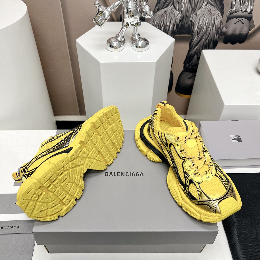 BALENCIAGA 3XL Sneakers