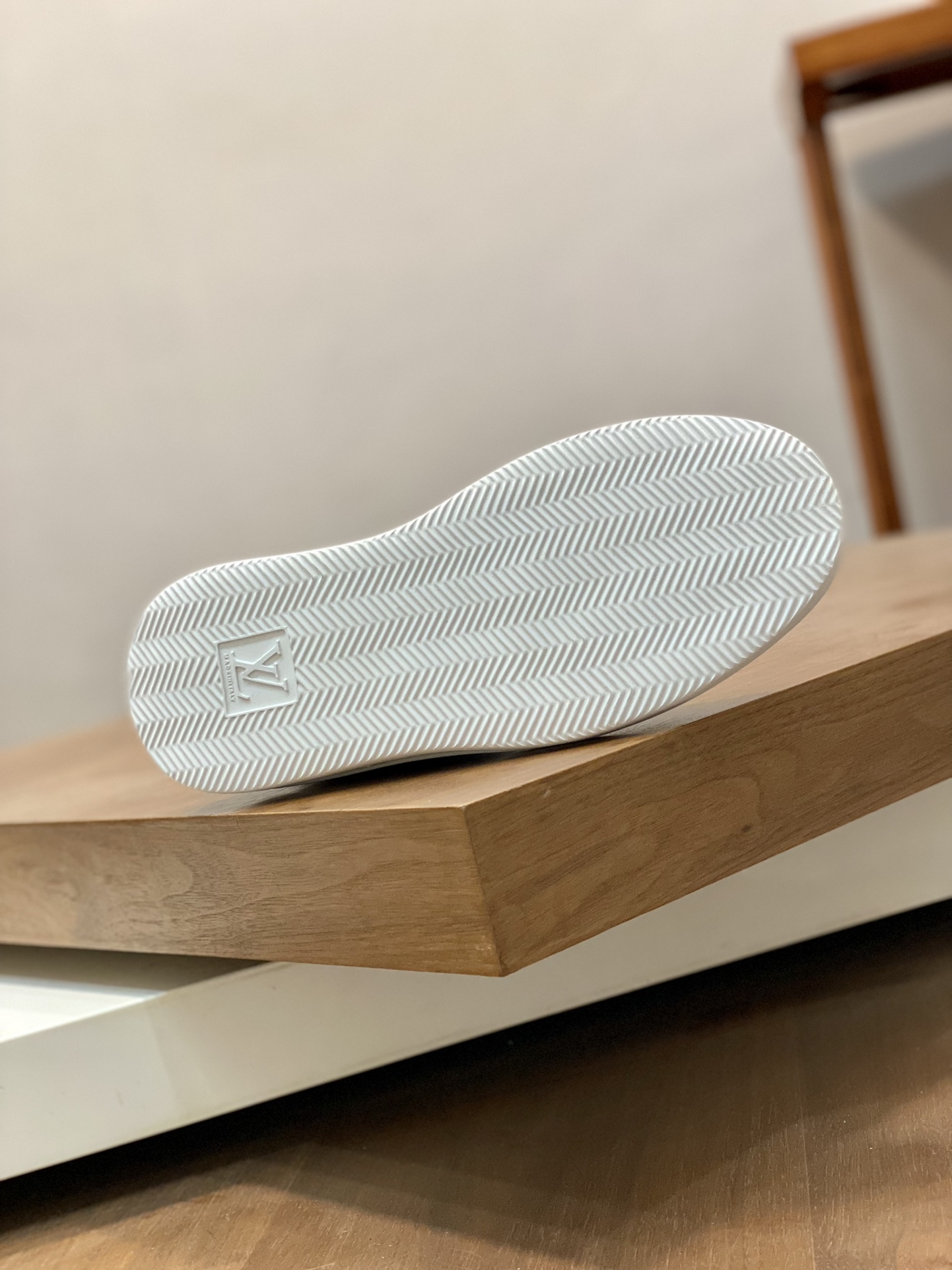 LV Men's Casual Beverly Hills Sneakers