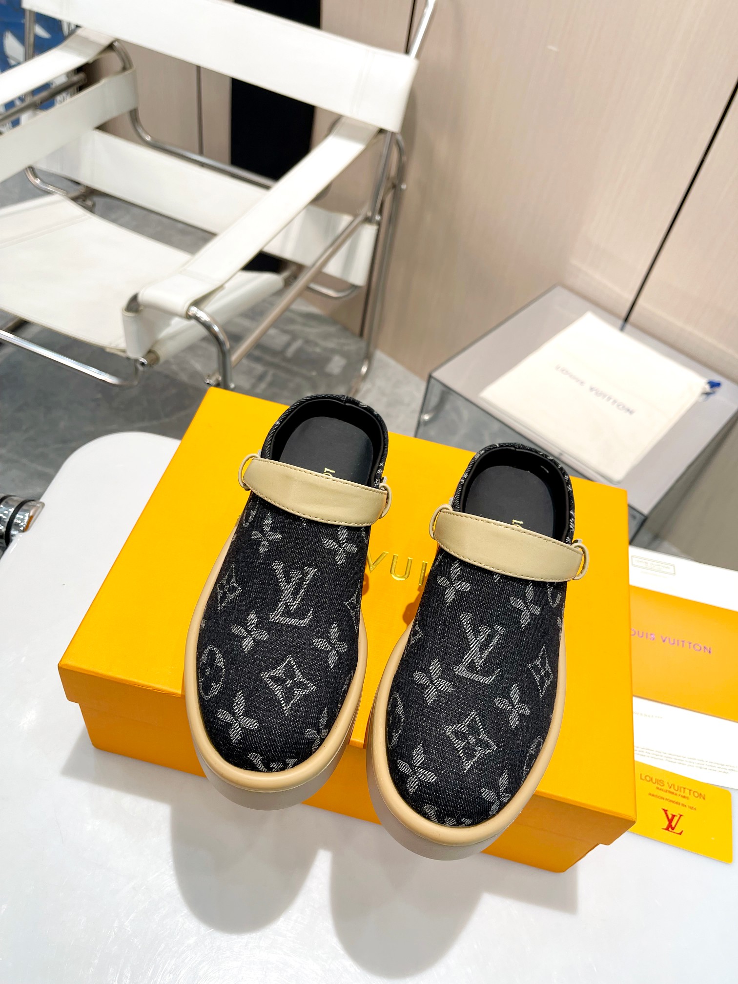 LV slippers