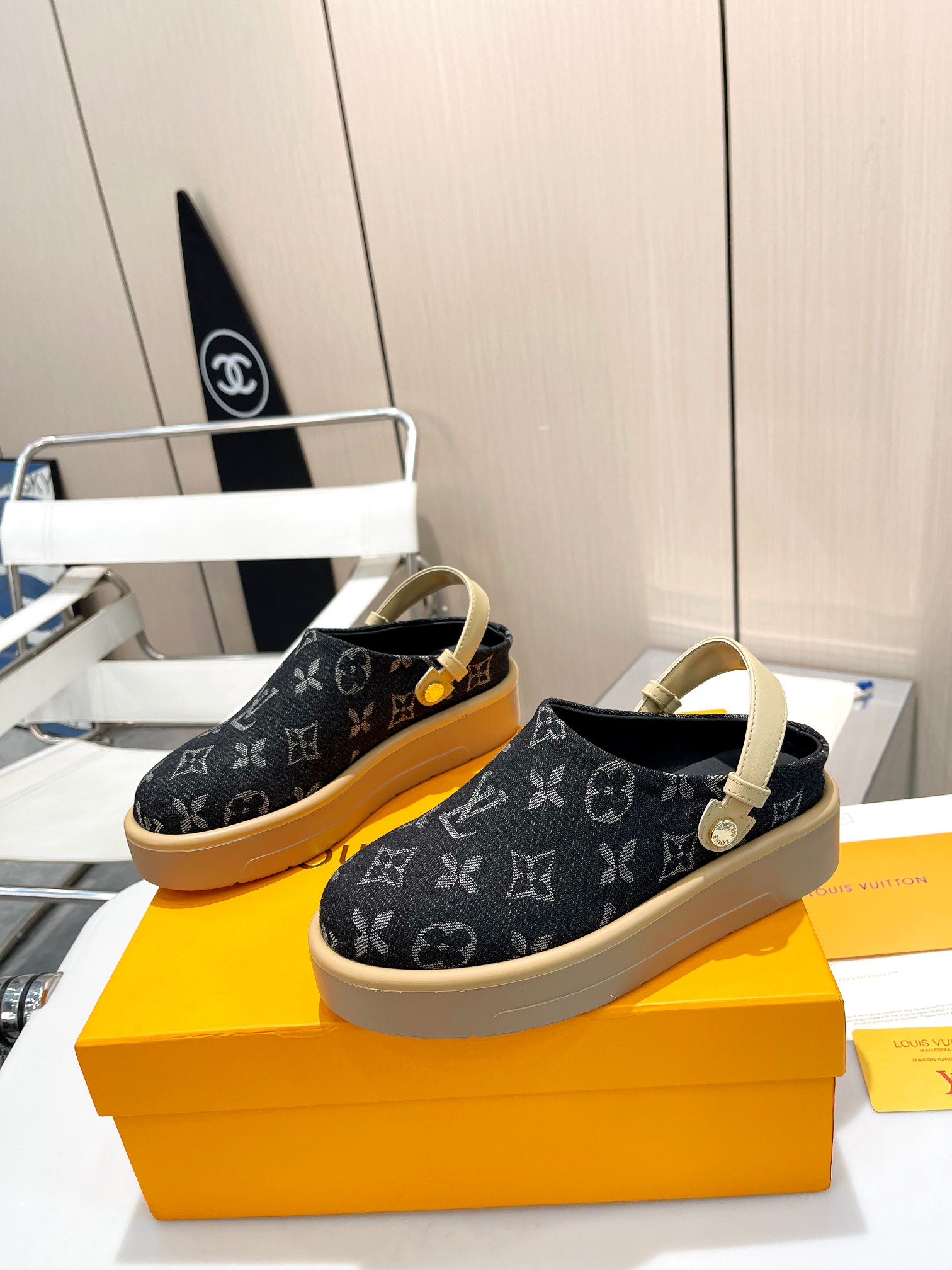 LV slippers