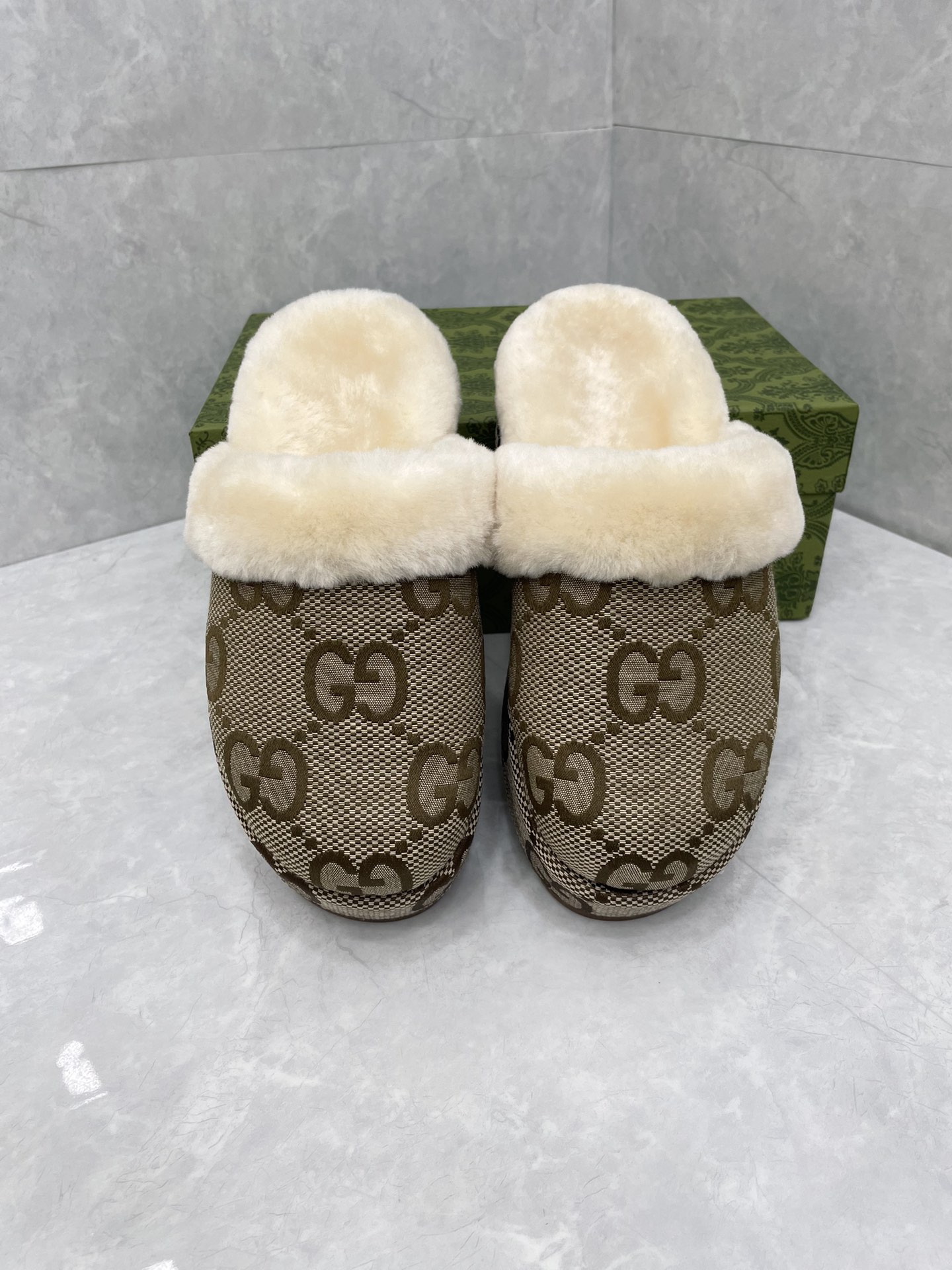 Gucci GG wool slippers