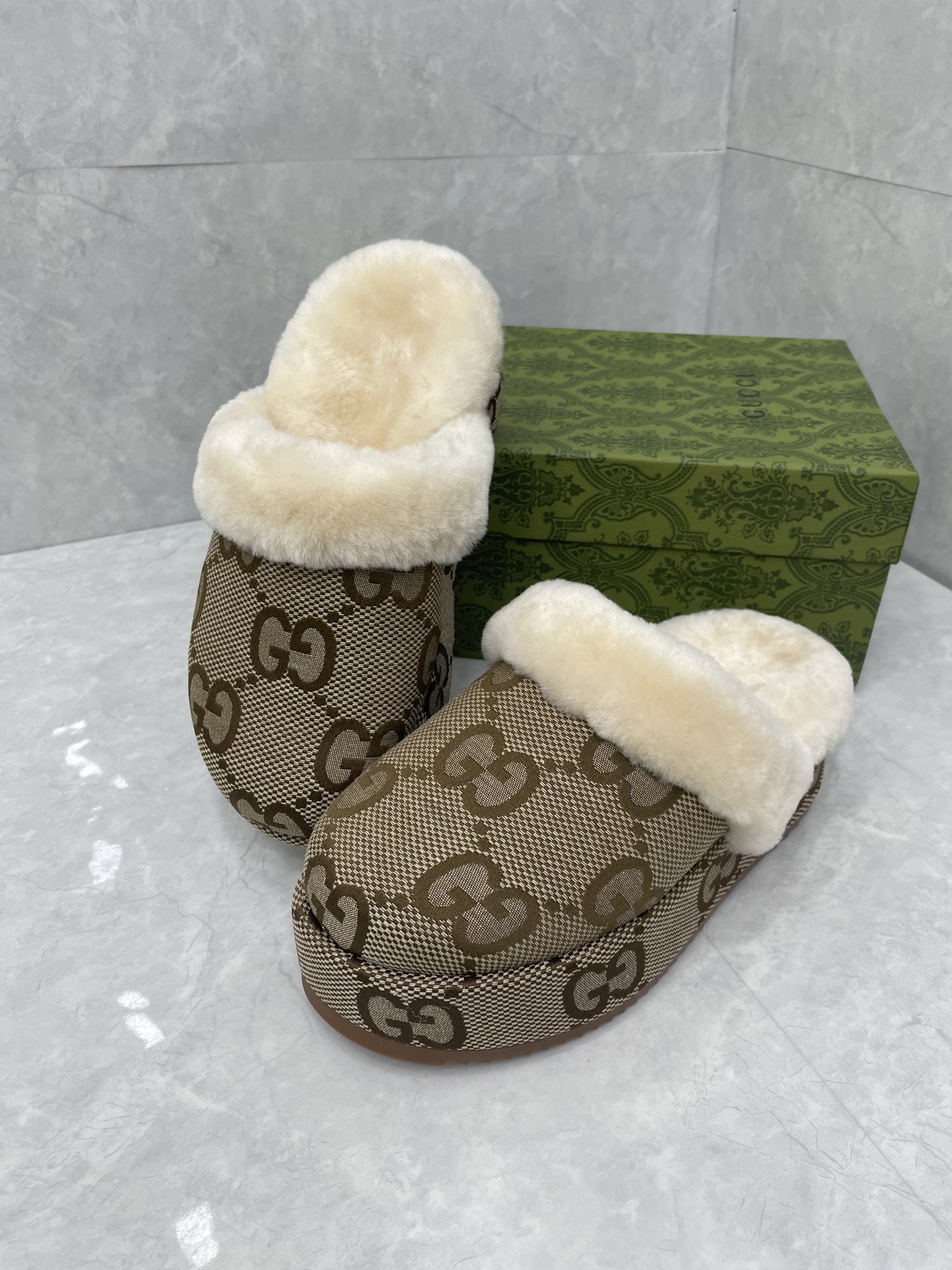 Gucci GG wool slippers