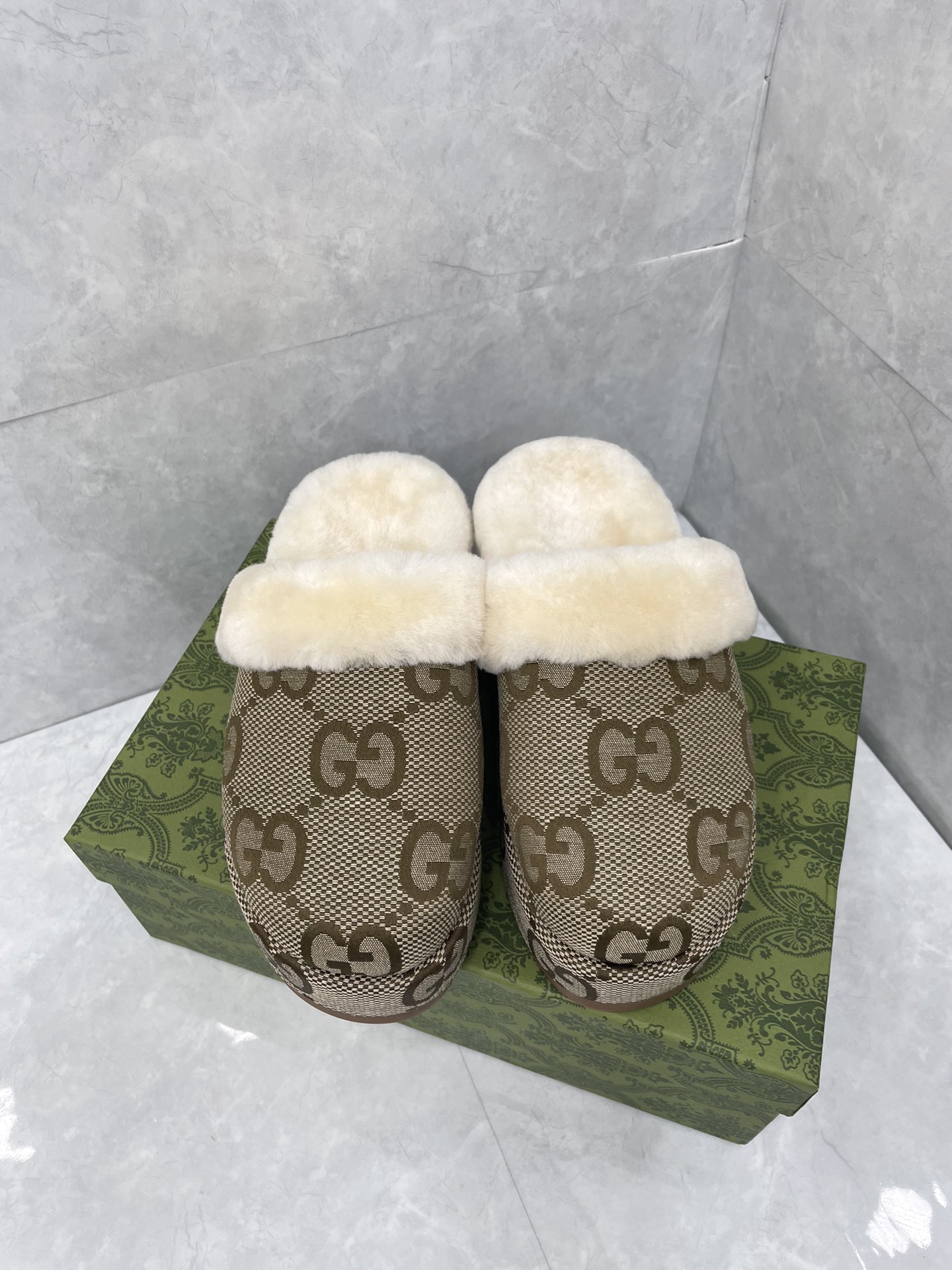 Gucci GG wool slippers