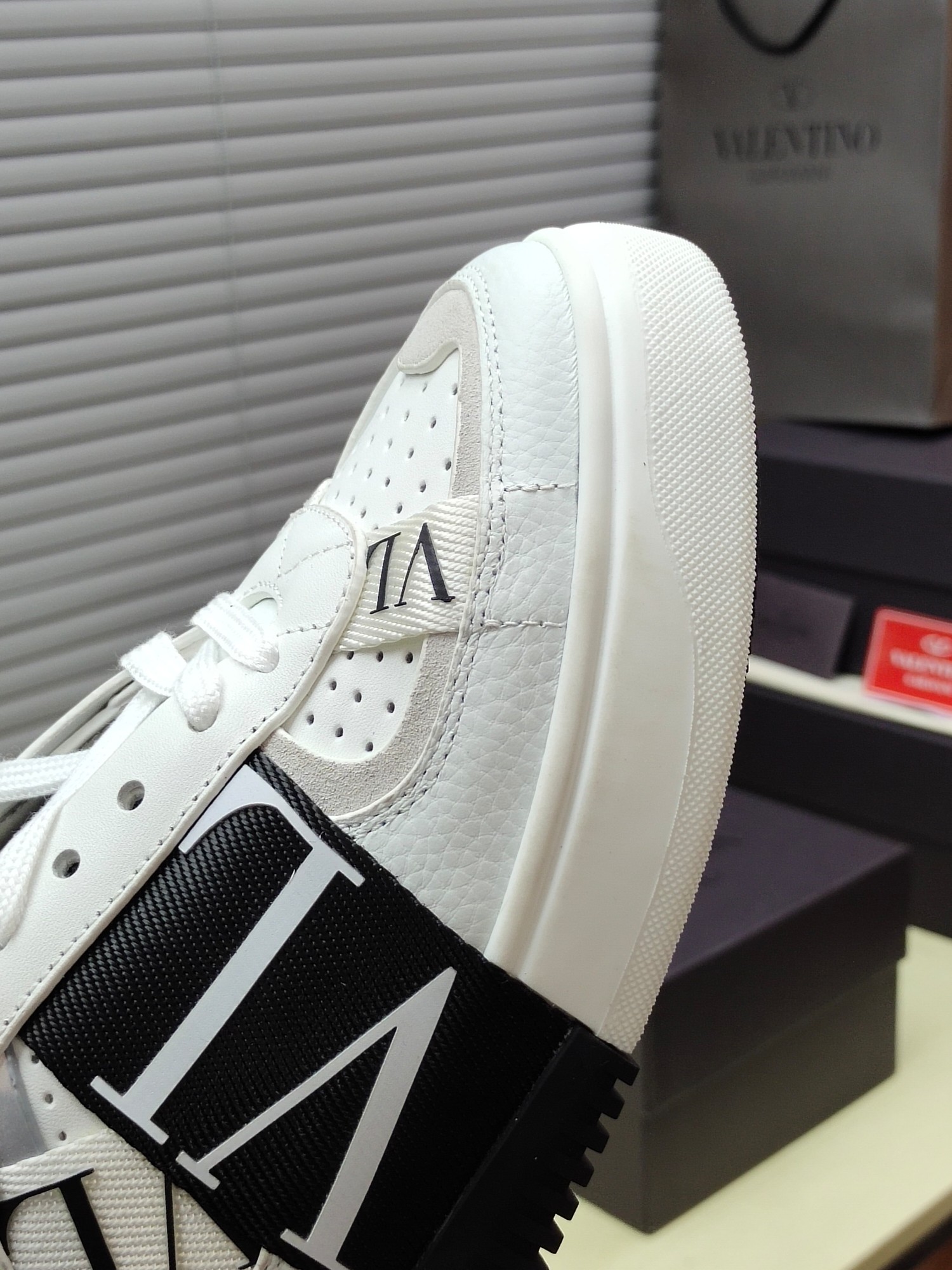 Valentino VL7N trainers