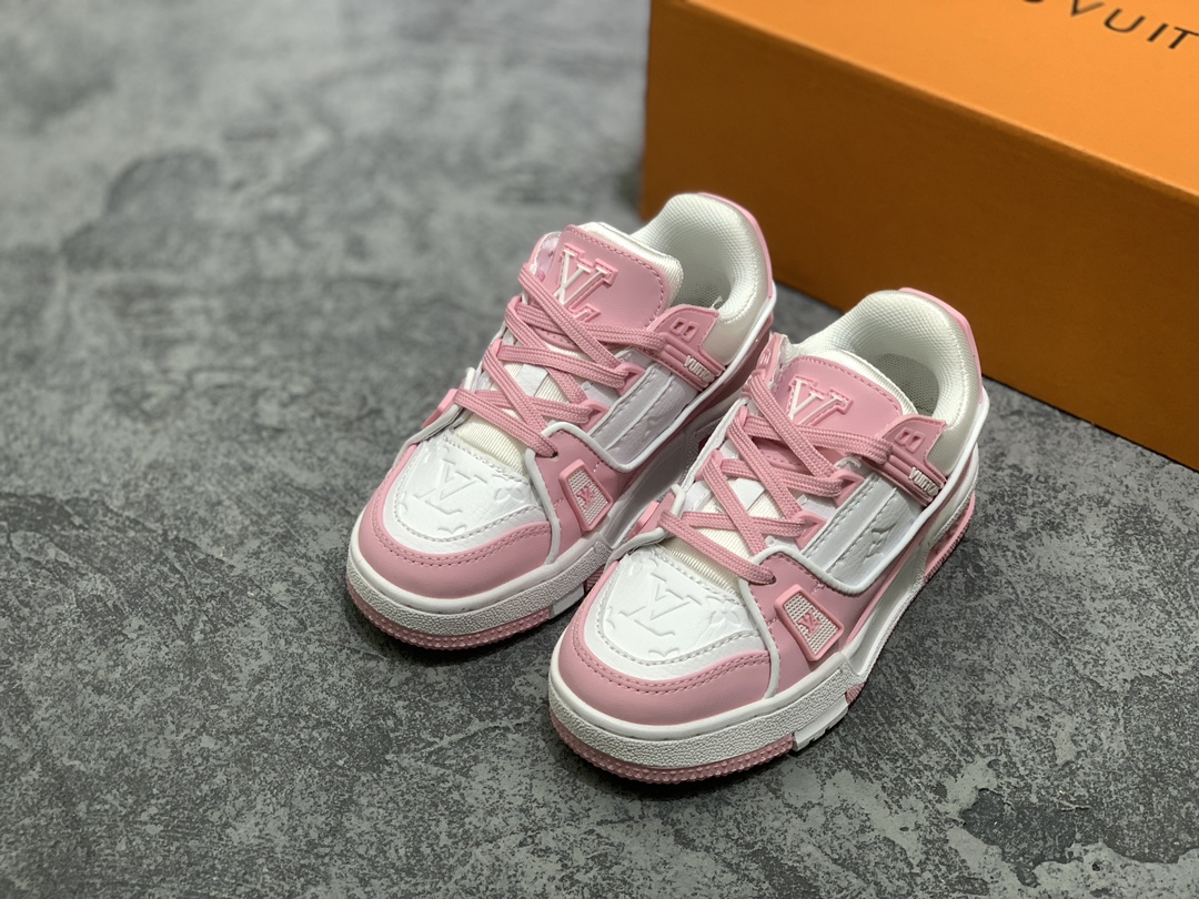 LV Trainer Kids shoes