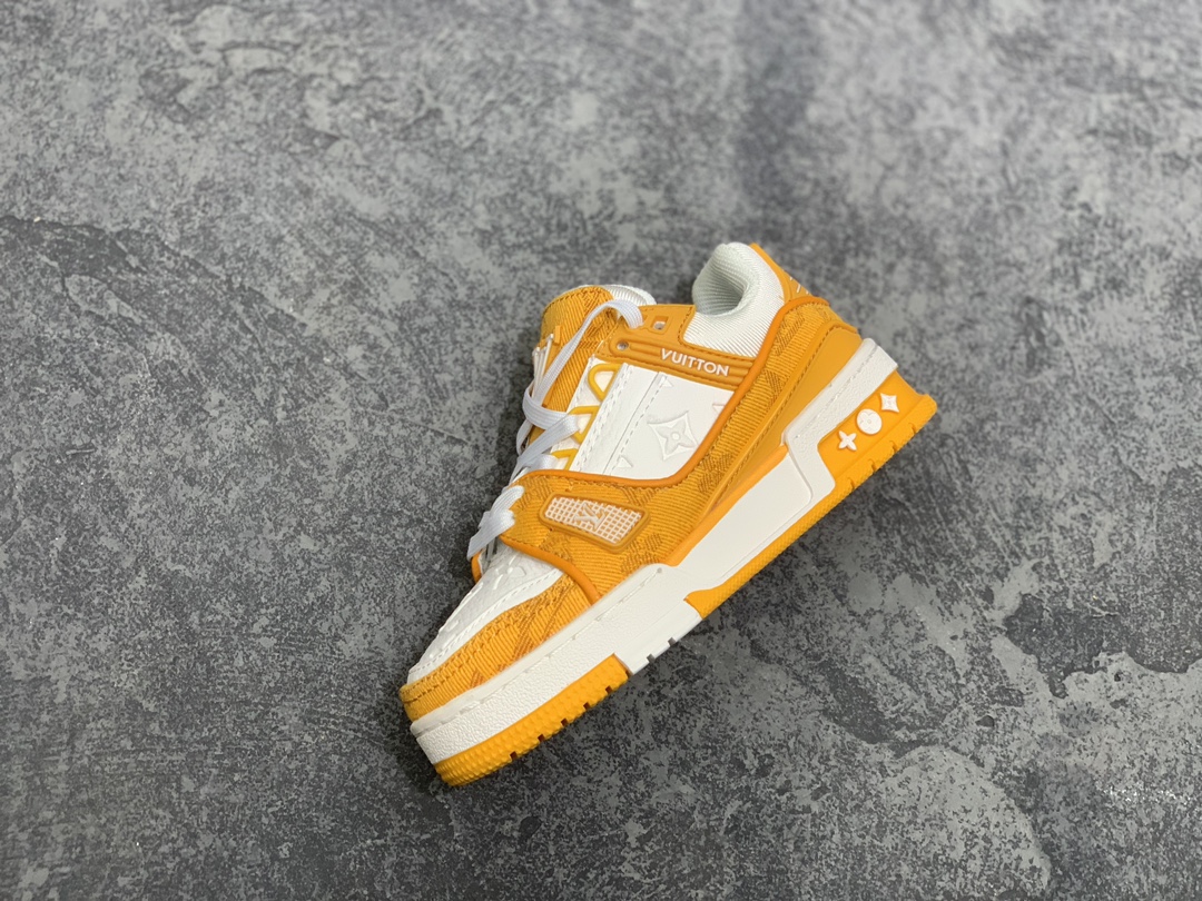 LV Trainer Kids shoes