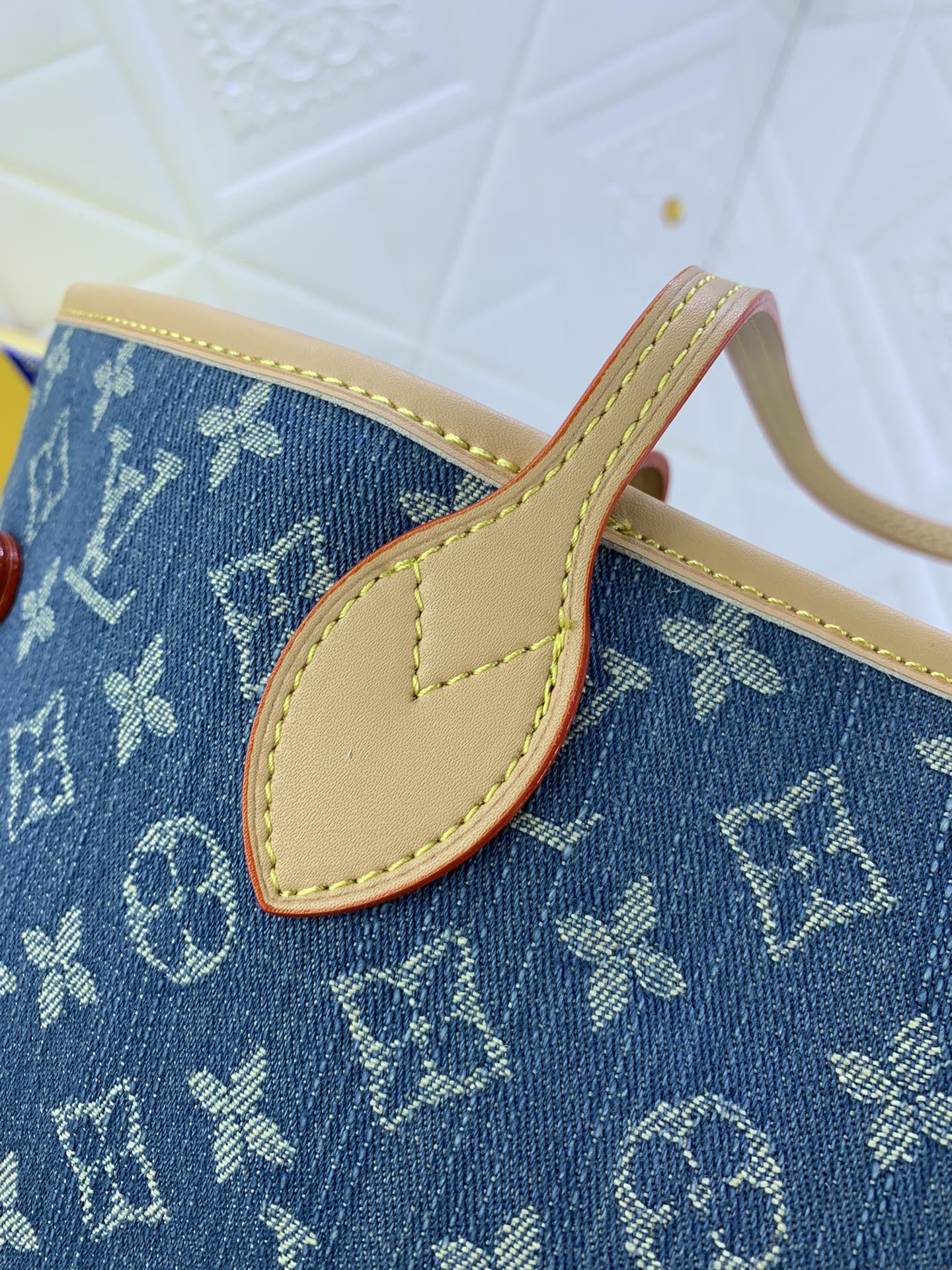 LV NEVERFULL MEDIUM BAG