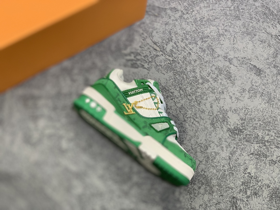 LV Trainer Kids shoes