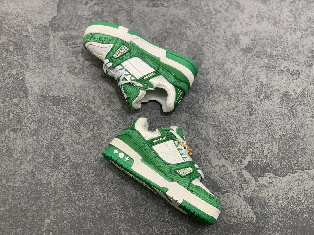 LV Trainer Kids shoes