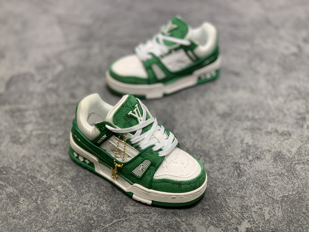 LV Trainer Kids shoes