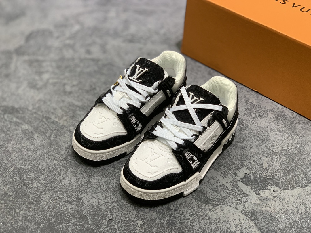 LV Trainer Kids shoes