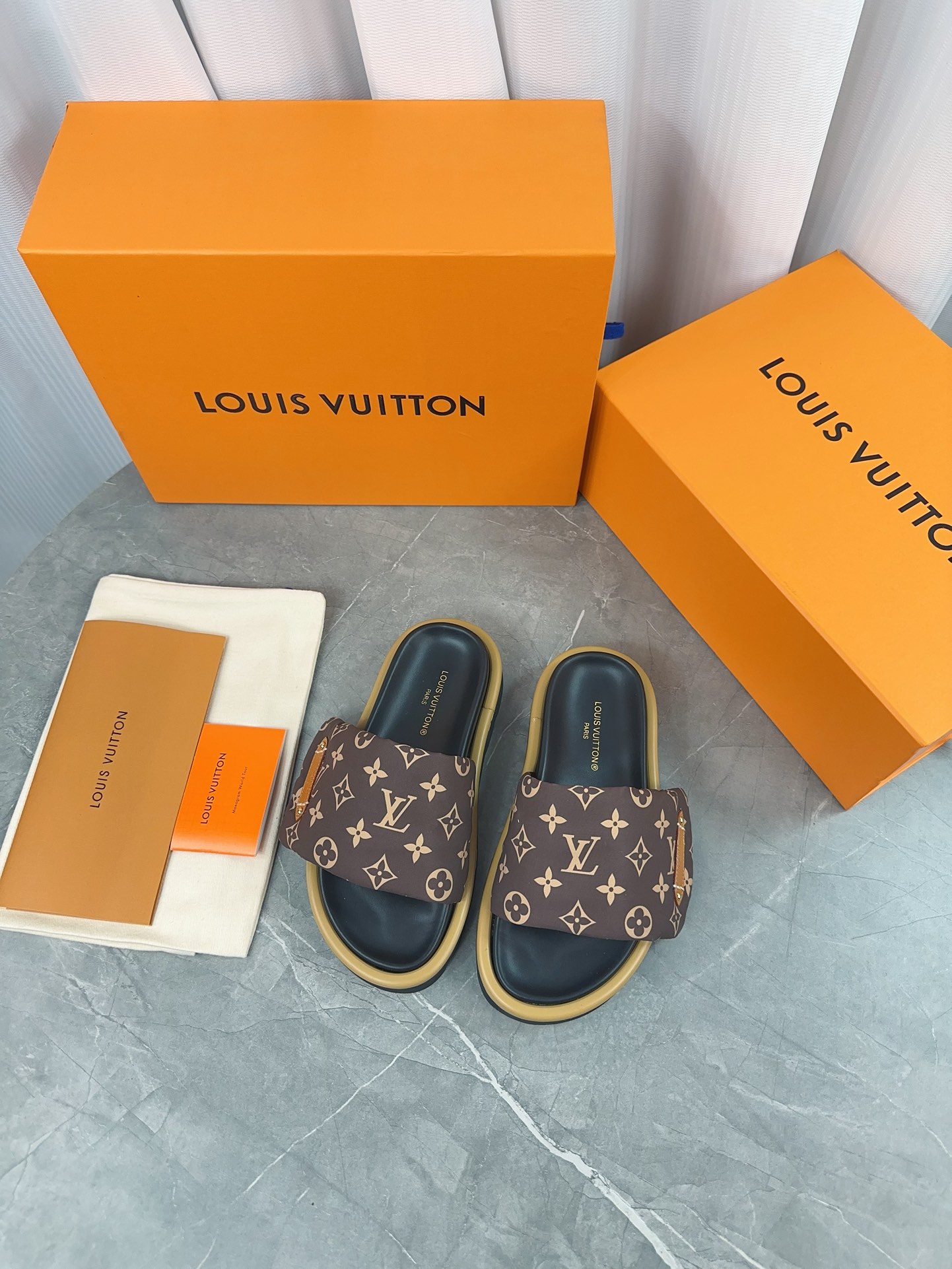 LV Pool Pillow Comfort Flat Slides