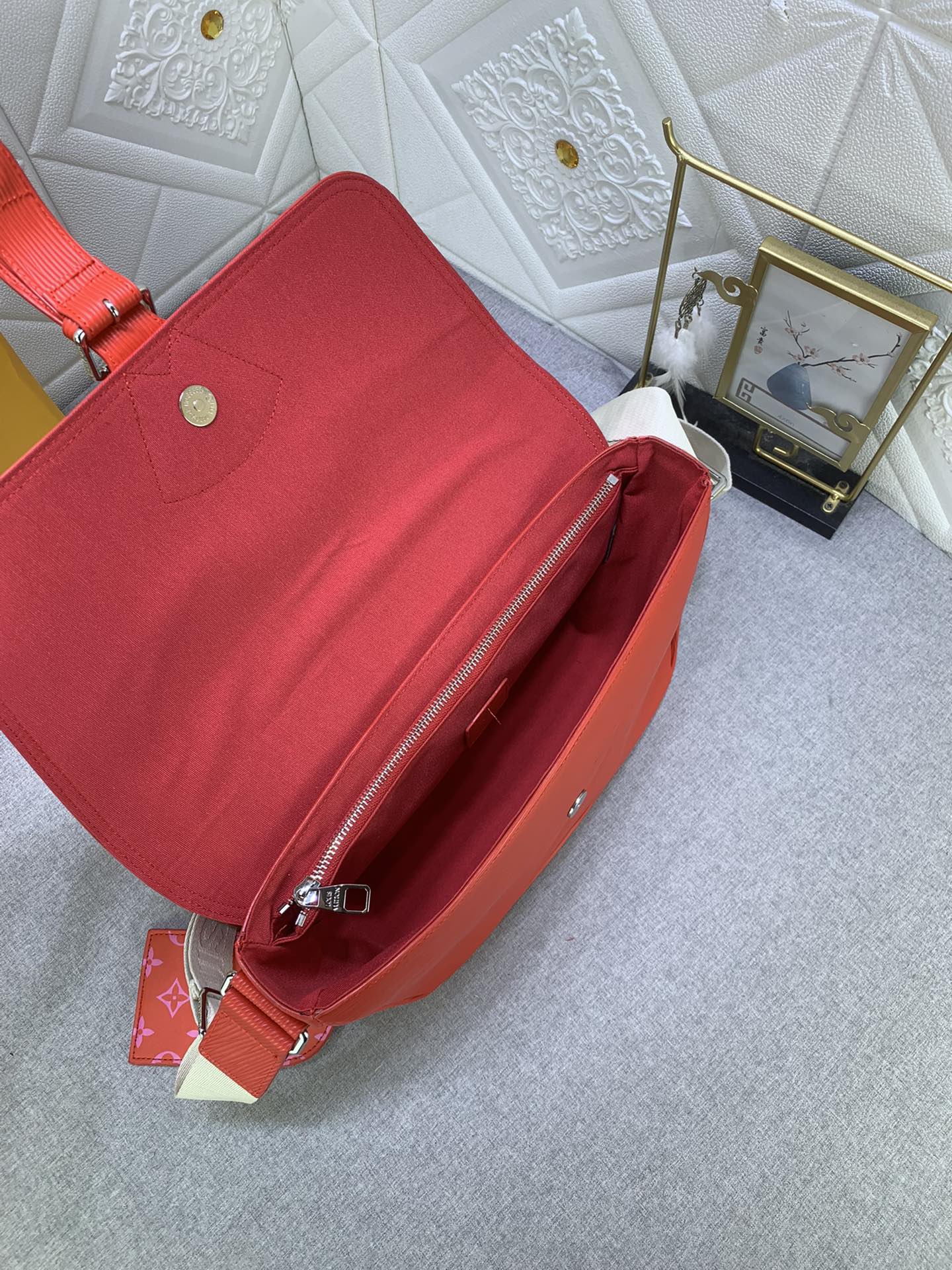 LV MONTSOURIS MESSENGER BAGS