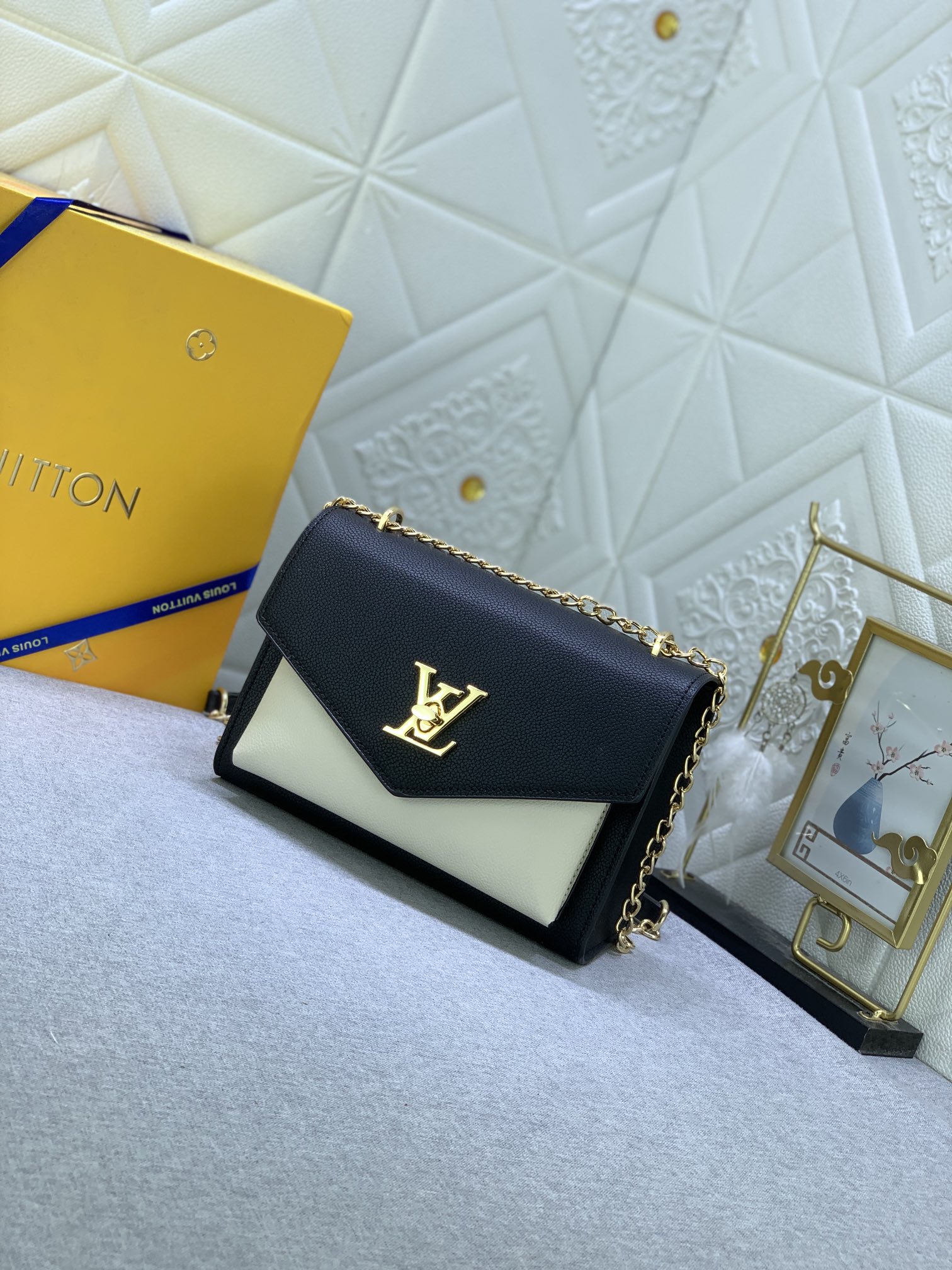 LV Mylockme chain bags