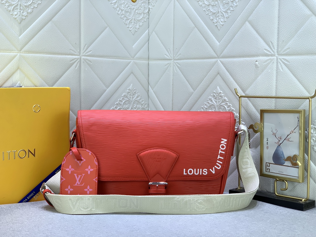 LV MONTSOURIS MESSENGER BAGS