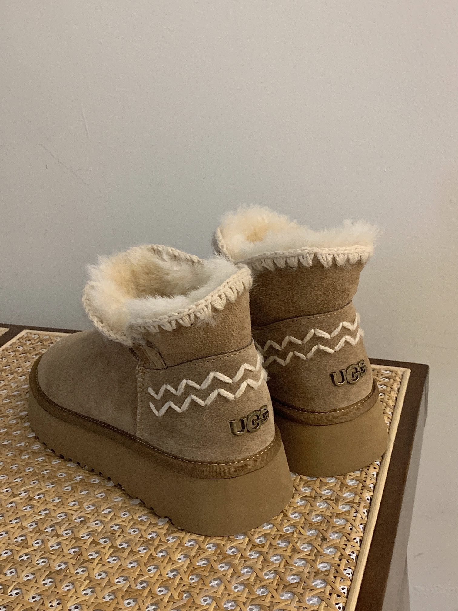 UGG wavy woolen snow boots