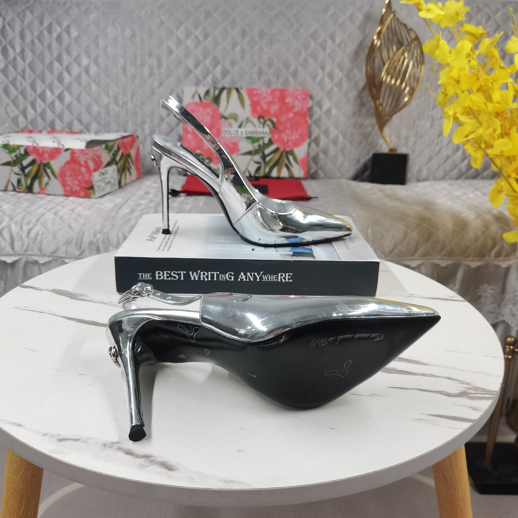 Dolce & Gabbana DG buckle embellished sandals 👠