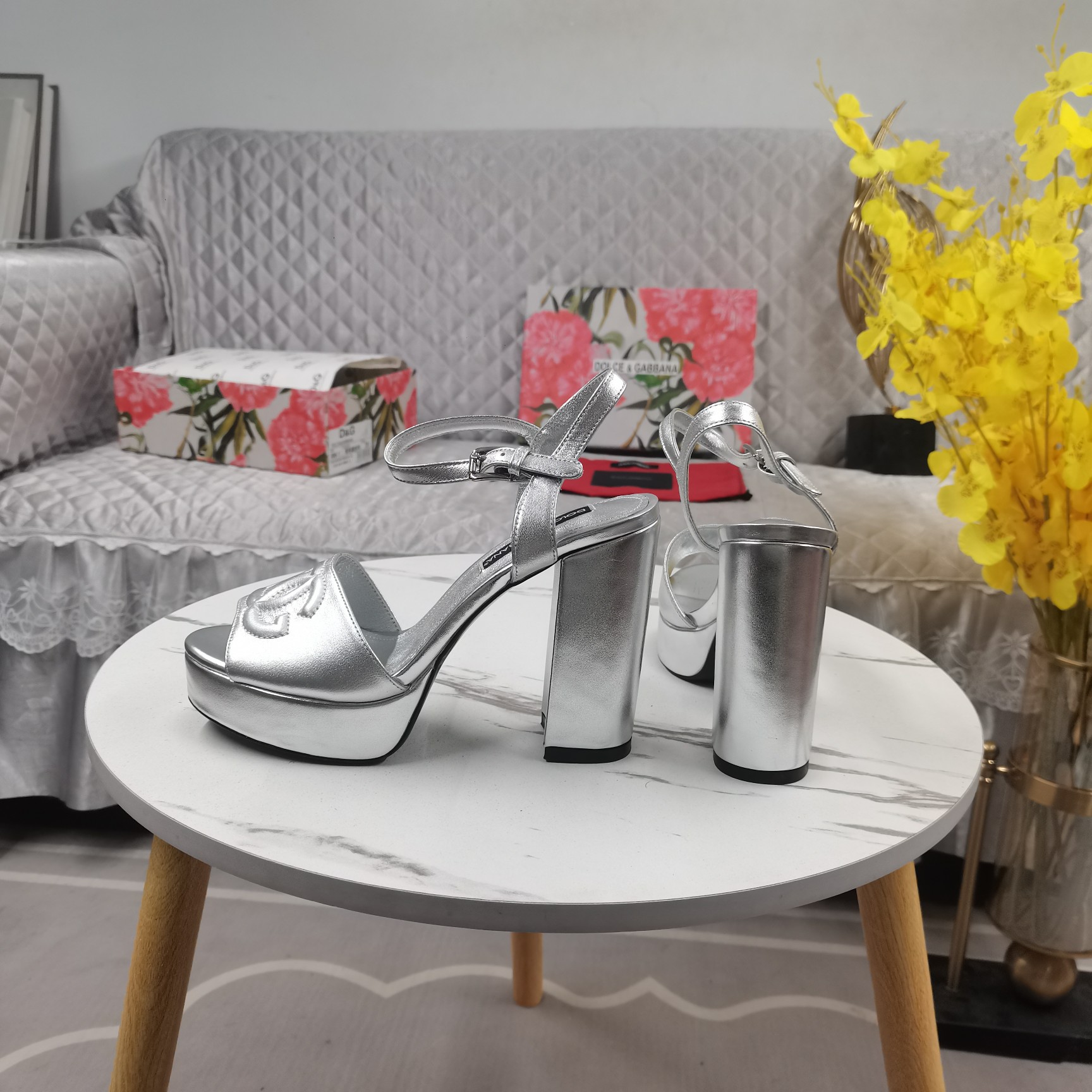 Dolce & Gabbana ultra-high heeled platform DG emblem sandals 👠