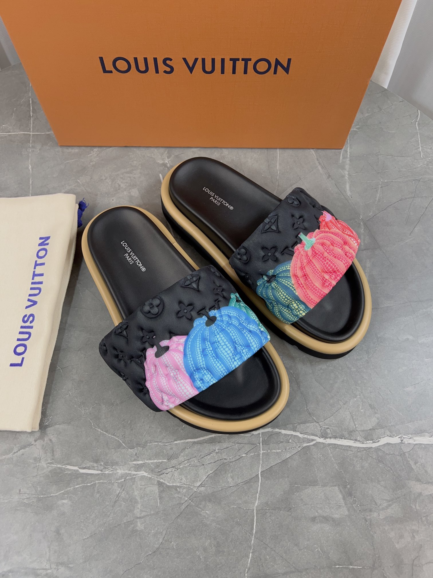 LV Pool Pillow Comfort Flat Slides