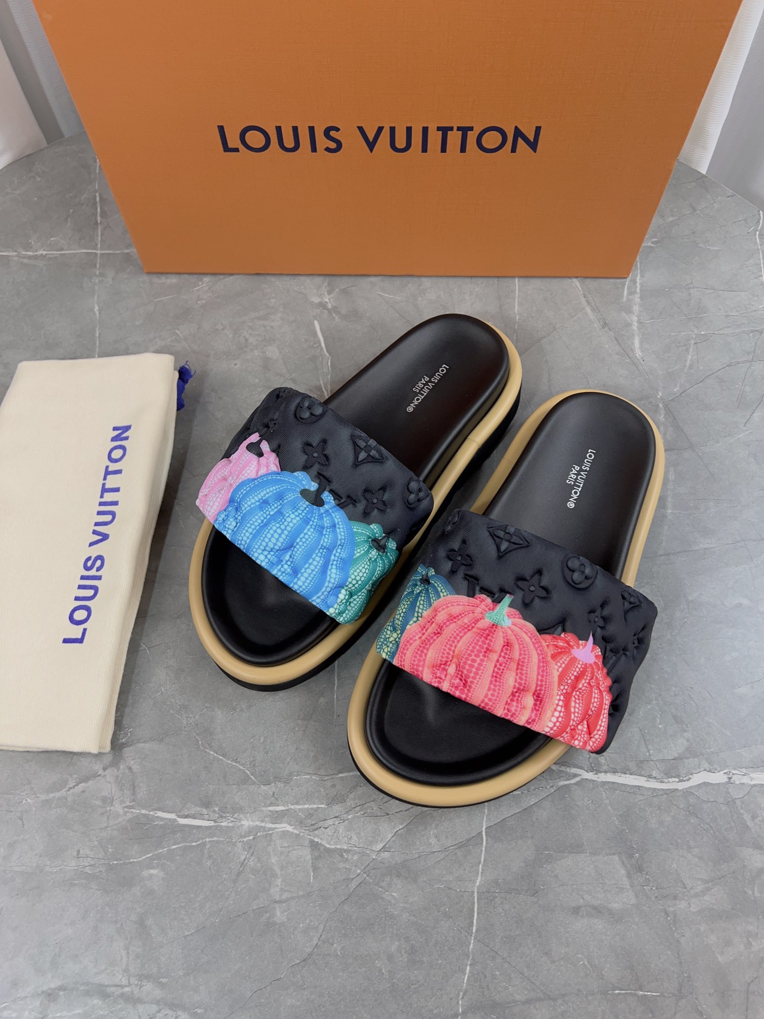 LV Pool Pillow Comfort Flat Slides