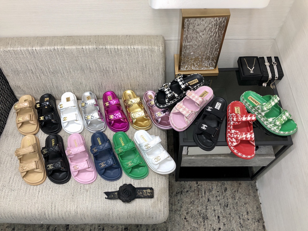 CHANEL New Velcro Bird Grid Cloth Slippers