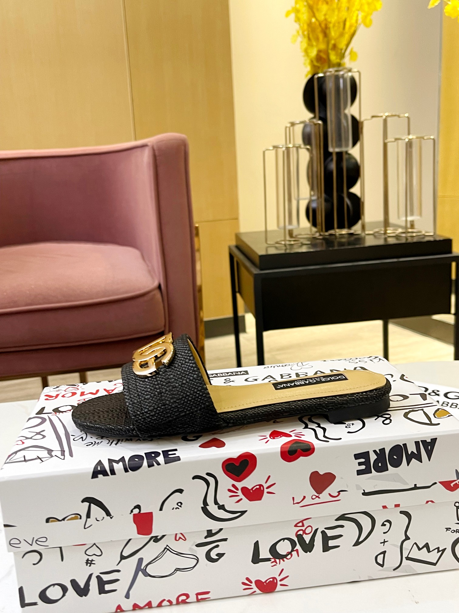 Dolce & Gabbana slippers