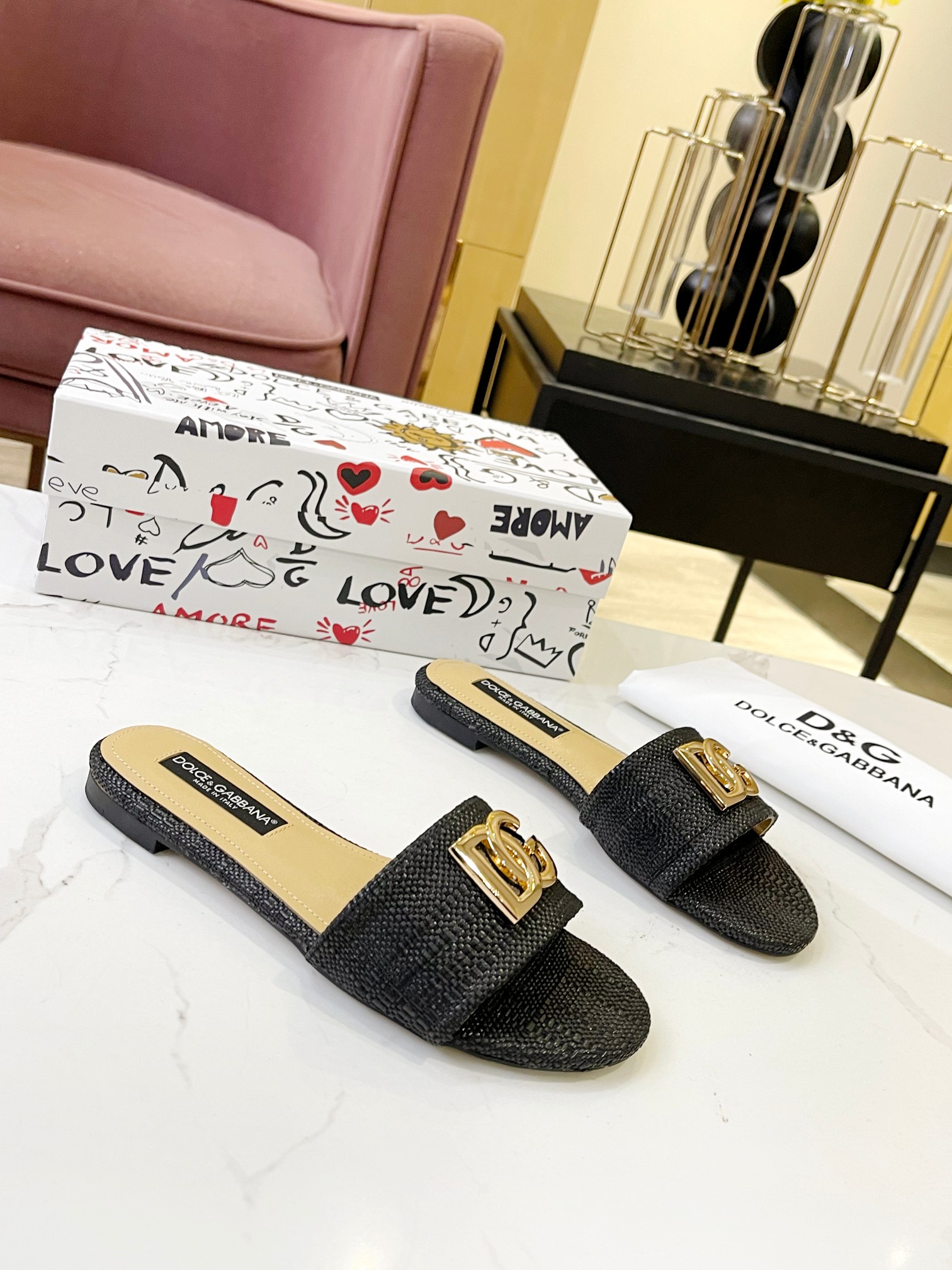 Dolce & Gabbana slippers