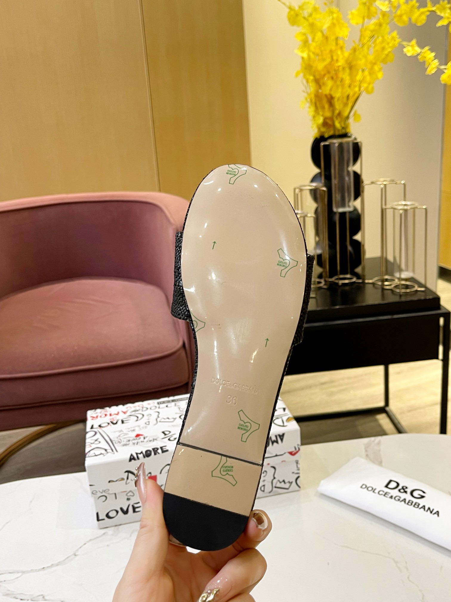 Dolce & Gabbana slippers