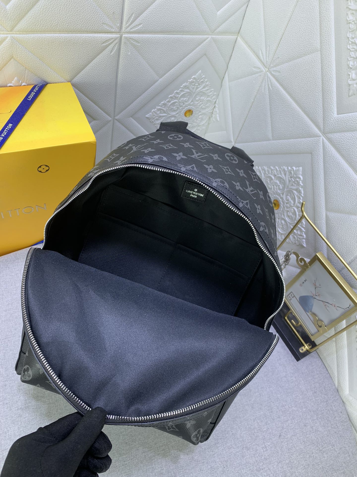 LV DISCOVERY backpack