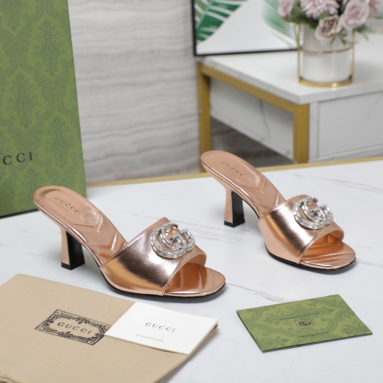 GUCCI GG DIAMOND CLASP MID-HEEL SLIPPERS