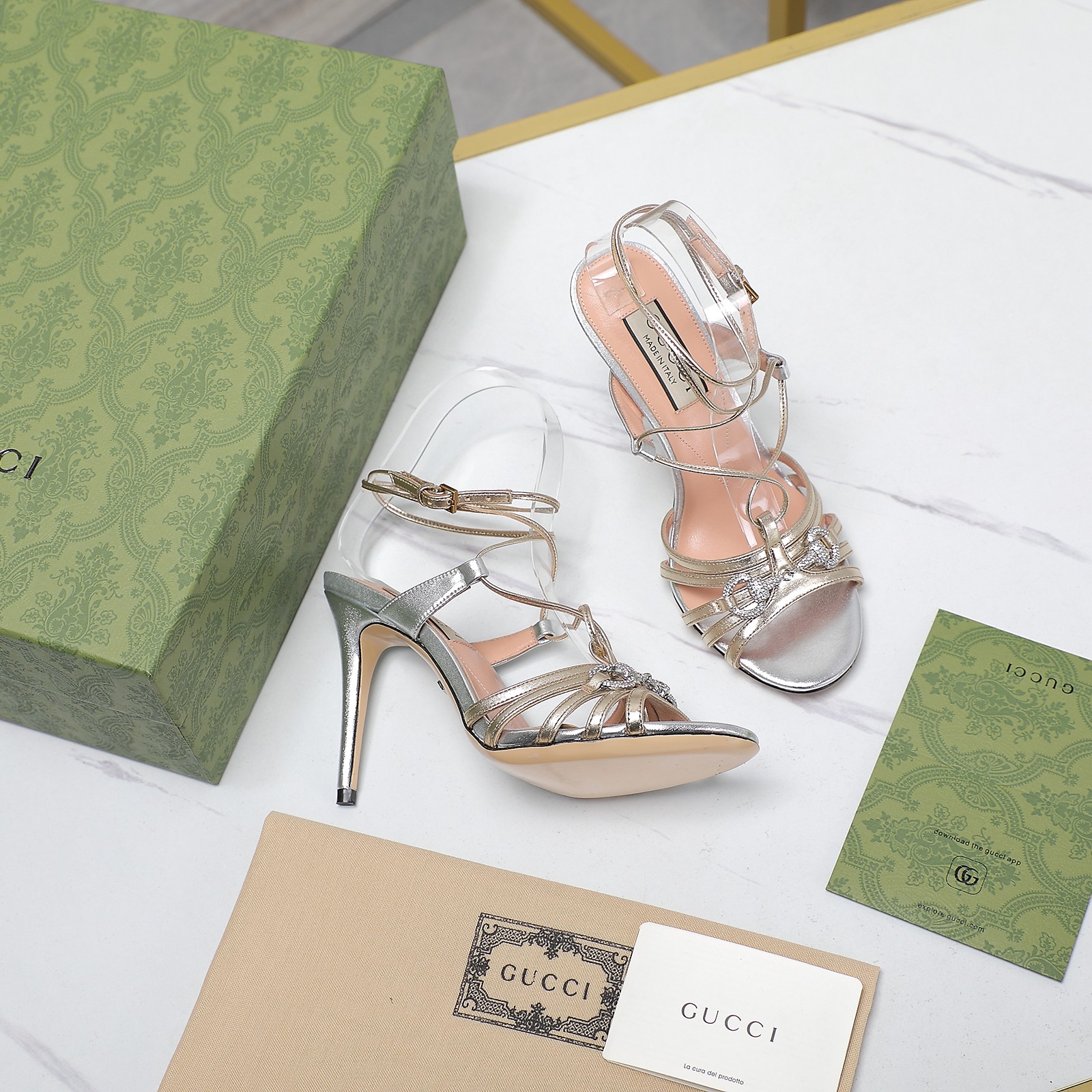 Gucci Double G diamond chain buckle with sandals on the back heel