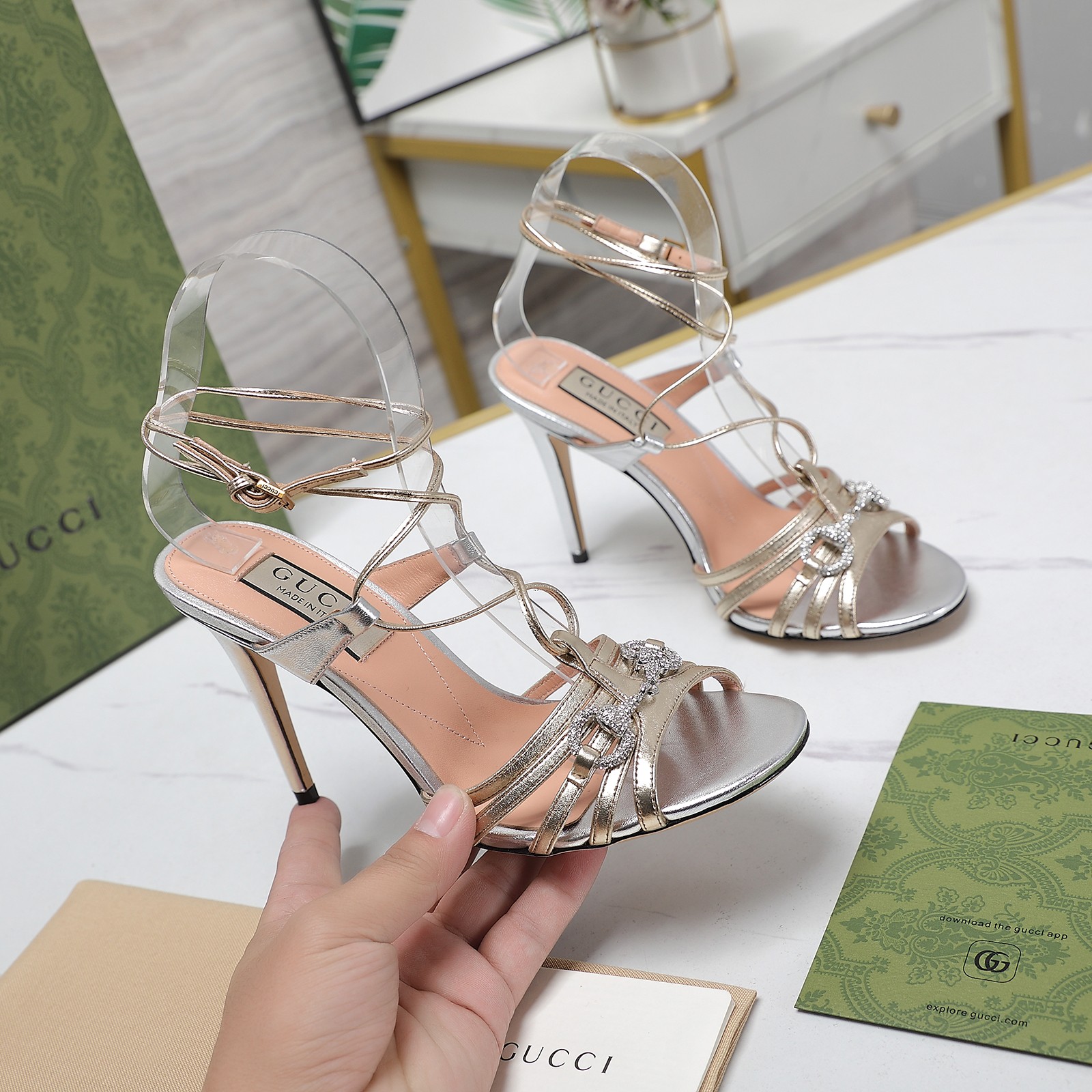 Gucci Double G diamond chain buckle with sandals on the back heel