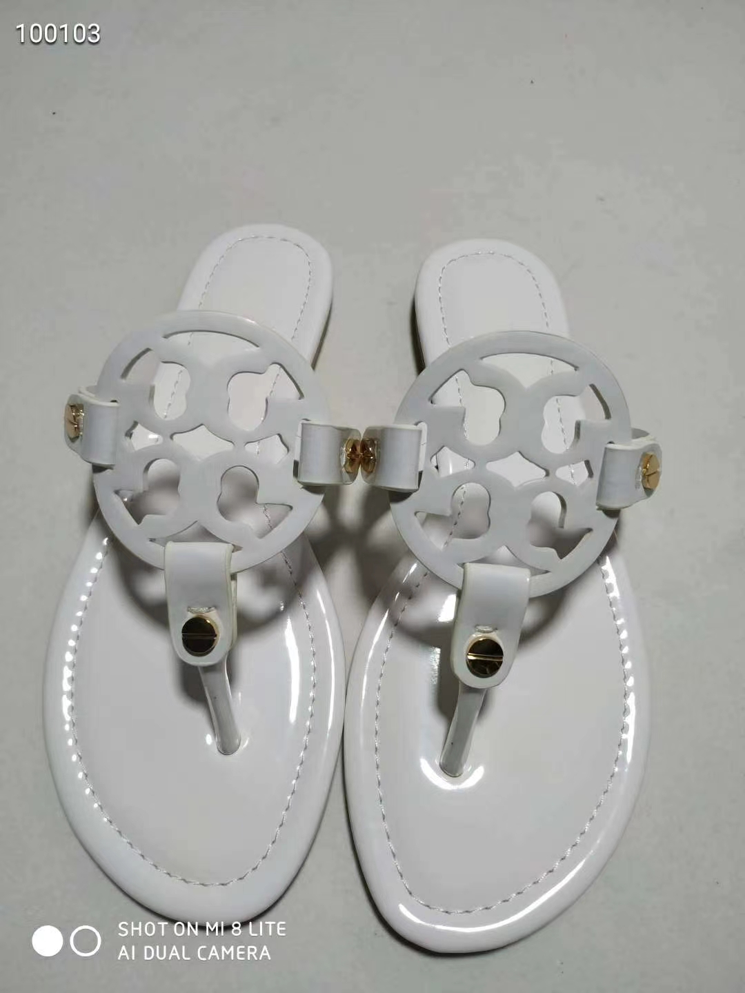 Tory Burch 🆕® patent leather collection of stylish flat clip-toe sandals and slippersIPPERS