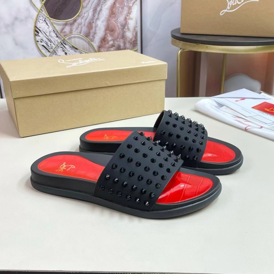 CL Red-soled slippers
