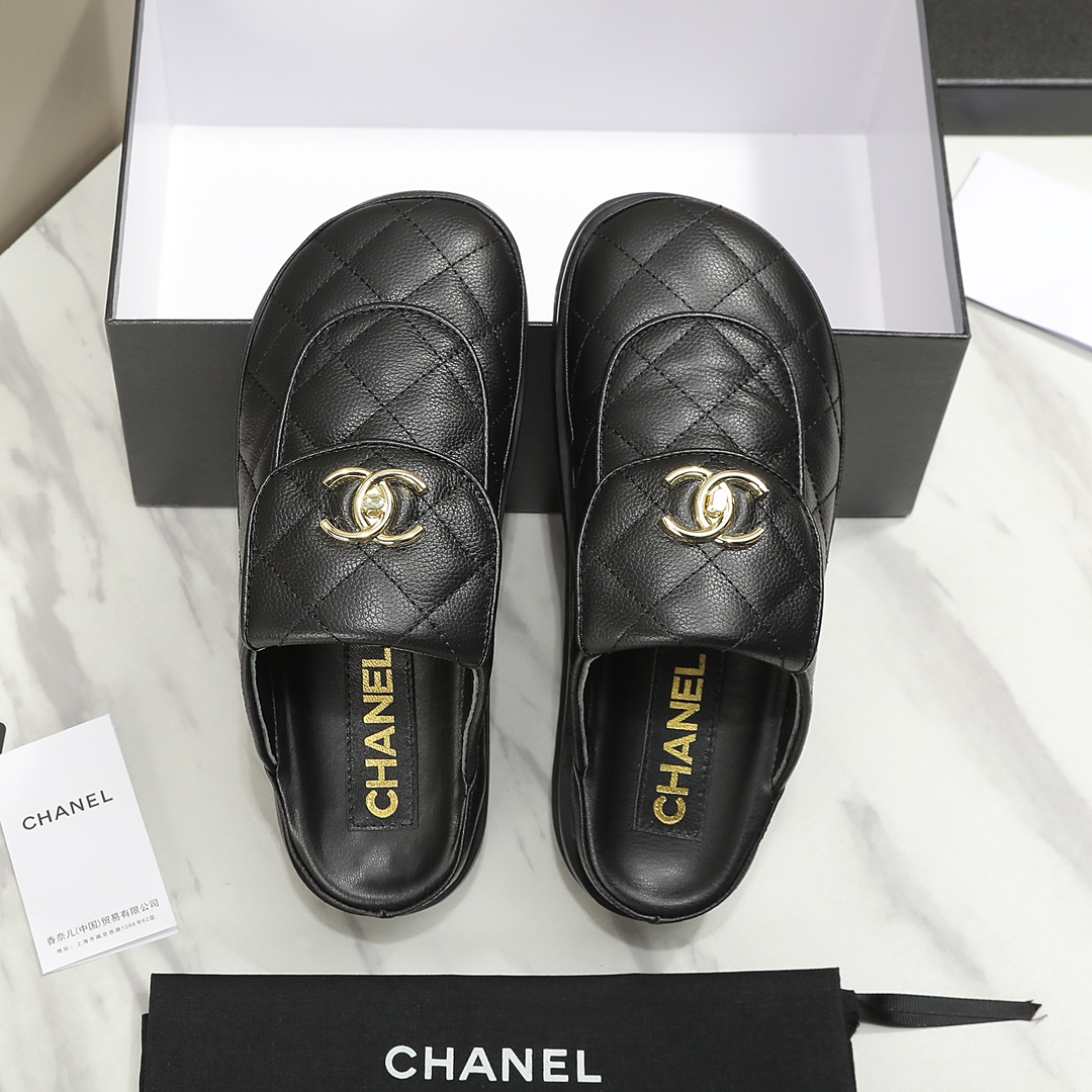 CHANEL Birkenstock toe slippers