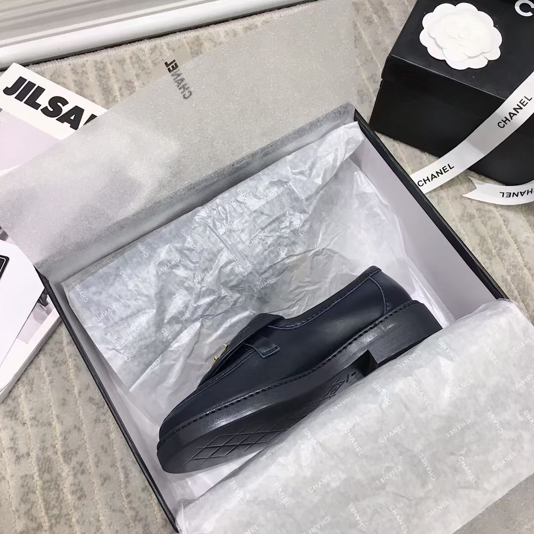 CHANEL Loafers