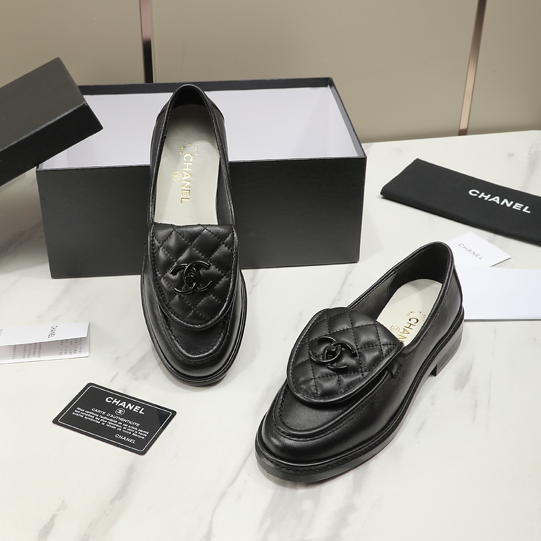 CHANEL Loafers