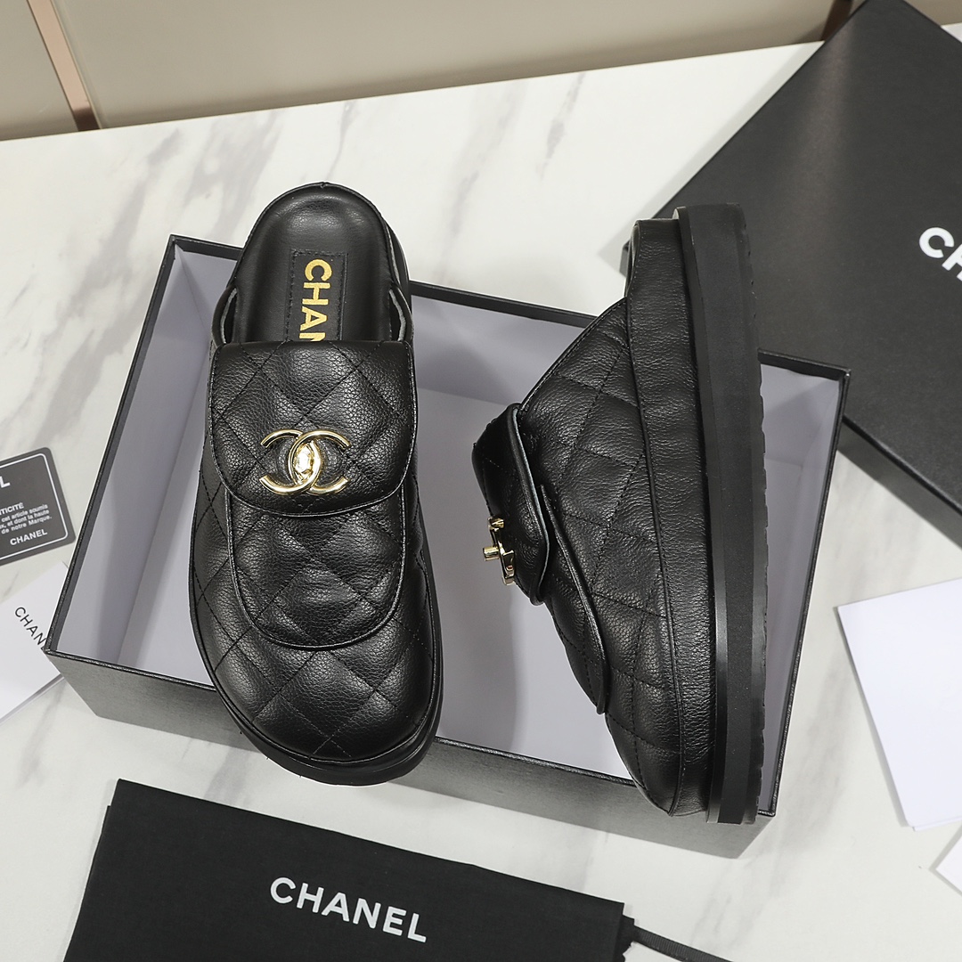 CHANEL Birkenstock toe slippers