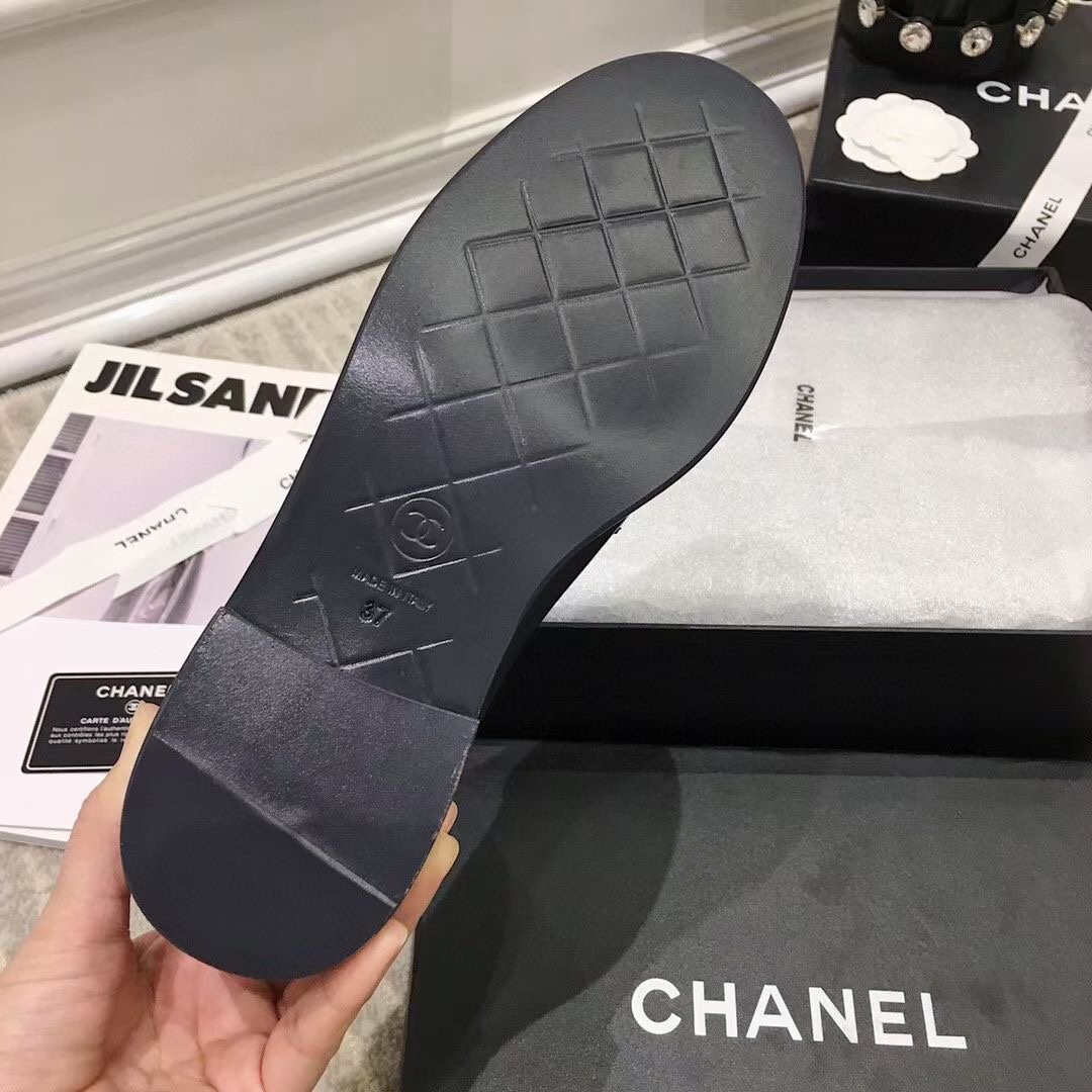 CHANEL Loafers