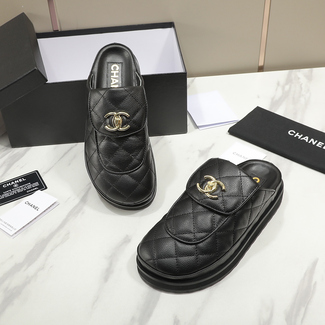 CHANEL Birkenstock toe slippers