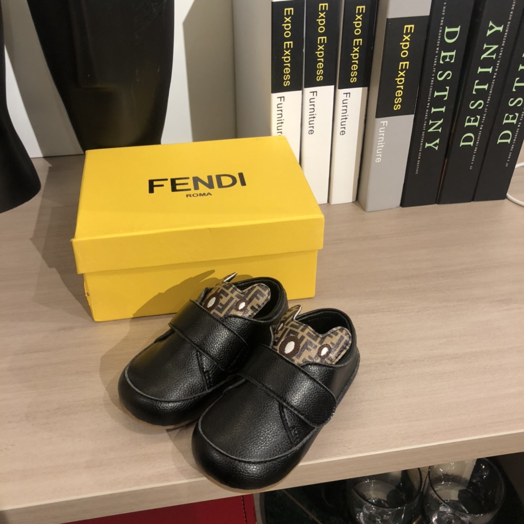 FENDI BB children's shoes