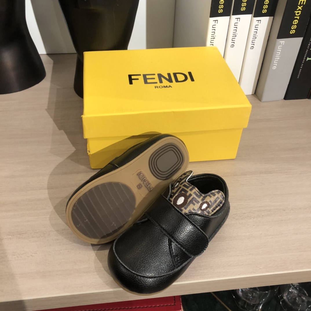 FENDI BB children's shoes