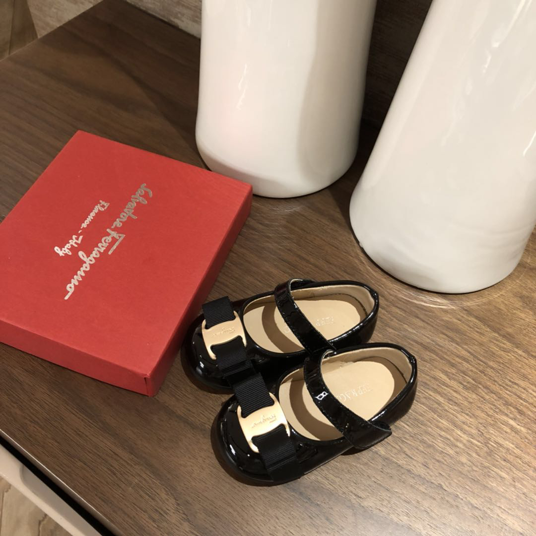 Ferragamo bady kinds