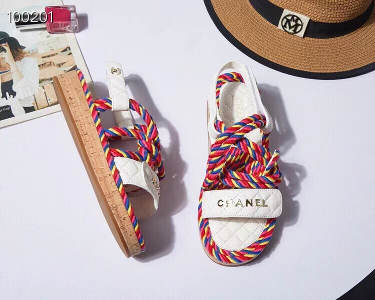 Chanel colour-blocked knots with rhombic chunky sandals
