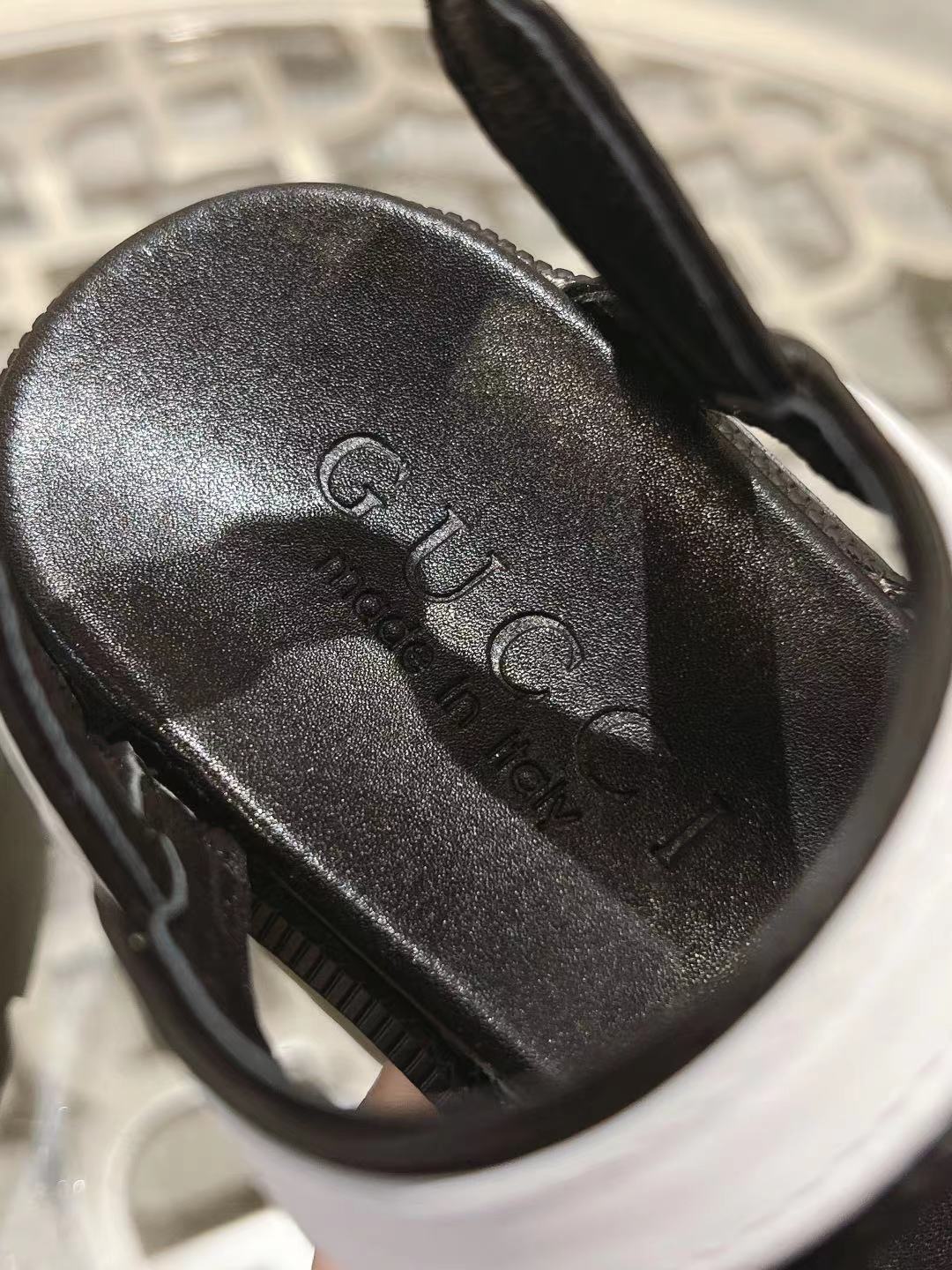 GUCCI PLATFORM ROMAN Sandal