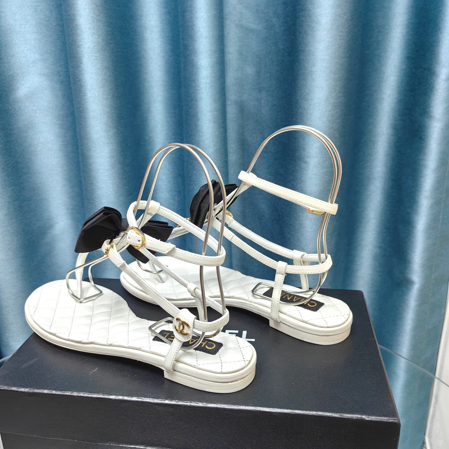 CHANEL Flat ribbon camellia sandals